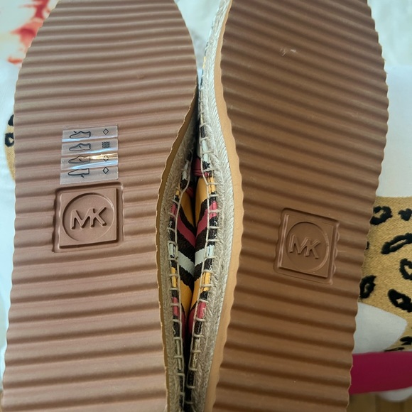 Michael Kors Lenny Epadrilles - Picture 7 of 8